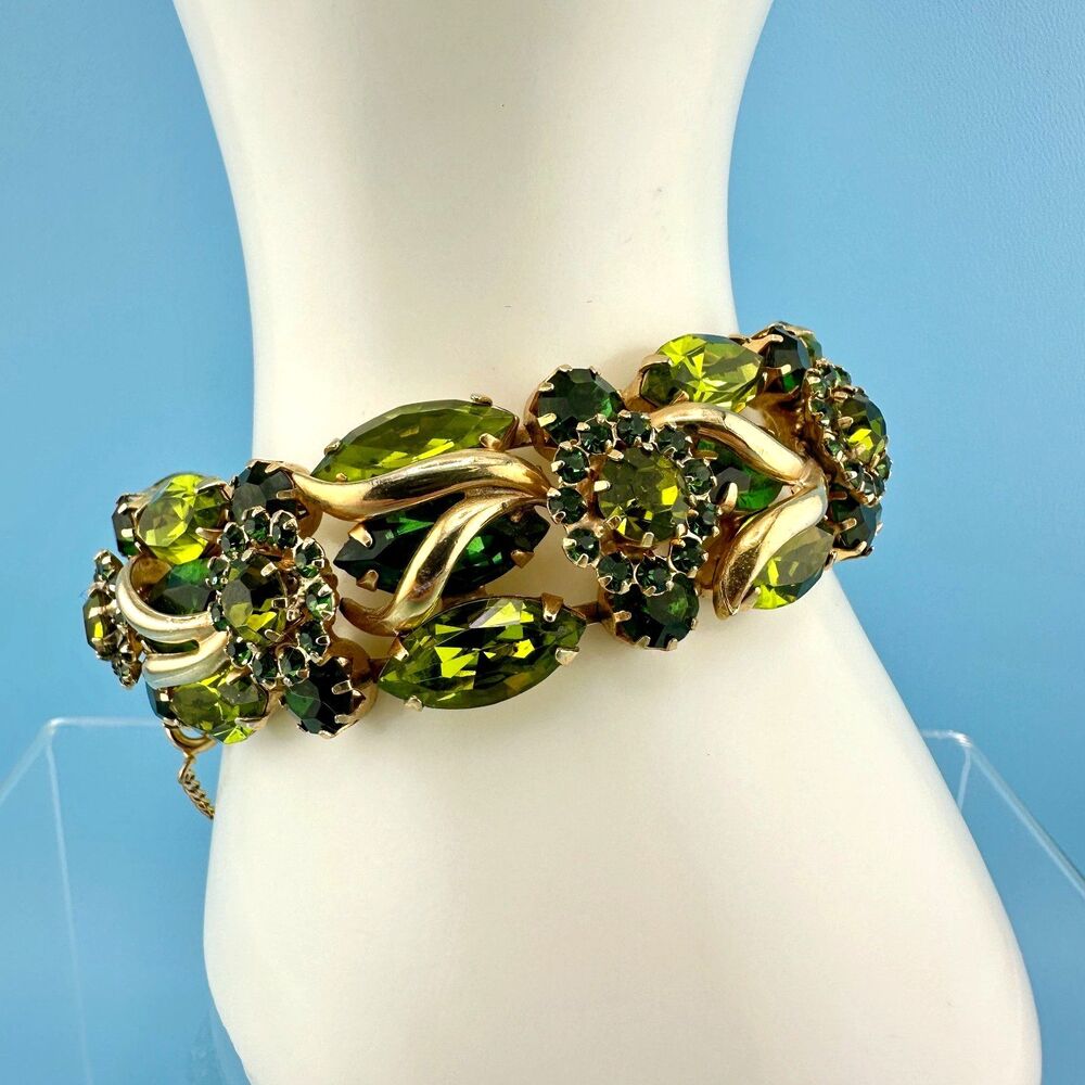 Vintage Weiss Rhinestone Bracelet Olivine Emerald Green Gold Tone Floral Leaf
